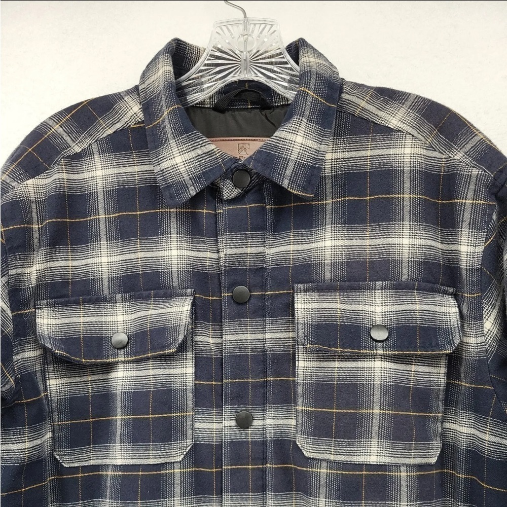 NWT Rugged Emements Men's
Jacket Blue Plaid Small Lined Quilted Shirt size Large - Picture 2 of 7